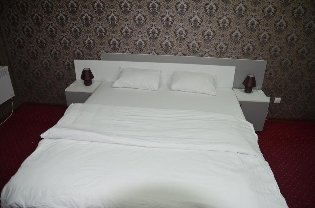 Dream Hotel Chisinau Exterior foto