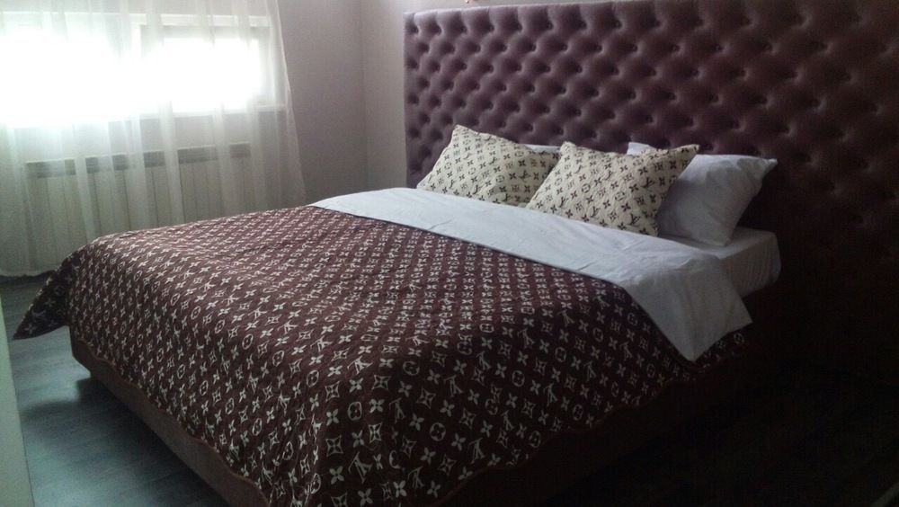 Dream Hotel Chisinau Exterior foto